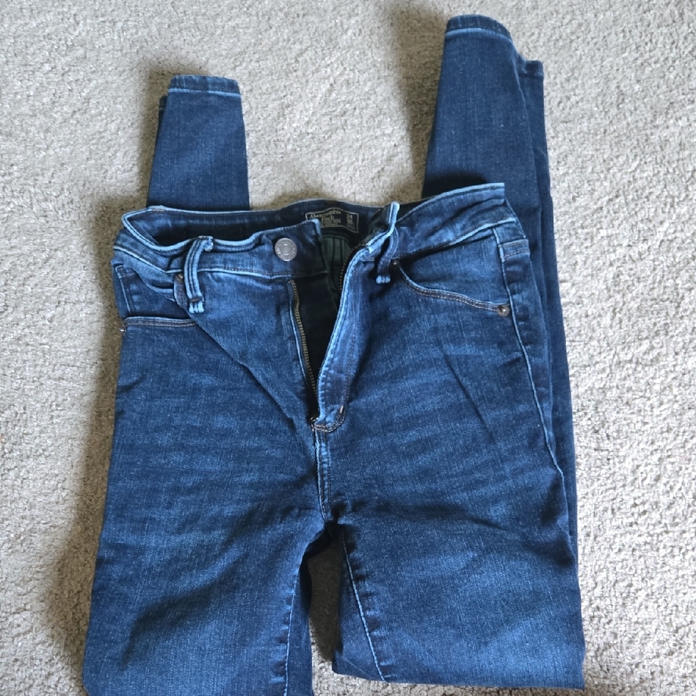 Abercrombie & Fitch Dark Blue Skinny Jeans